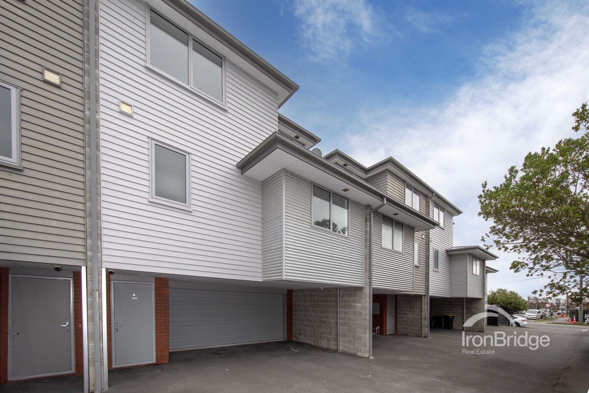 Three Levels of Modern Living - Ansicht 2