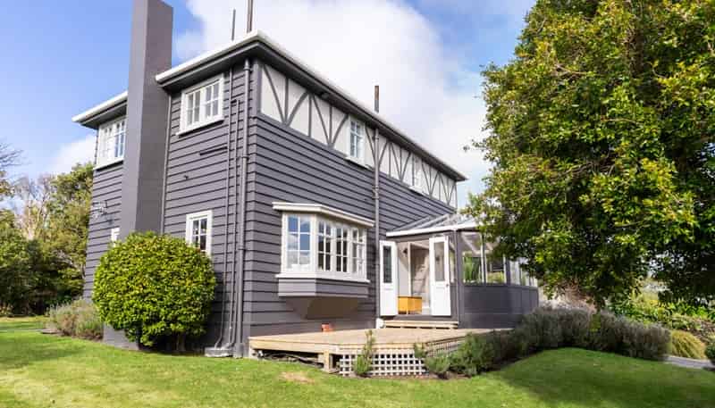 15 Trelissick Crescent, Ngaio