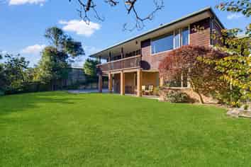 96A Warren Crescent, Hillmorton