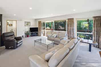96A Warren Crescent, Hillmorton