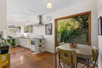 102 Darlington Road, Miramar
