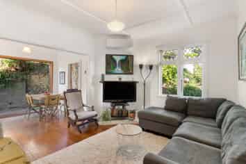 102 Darlington Road, Miramar