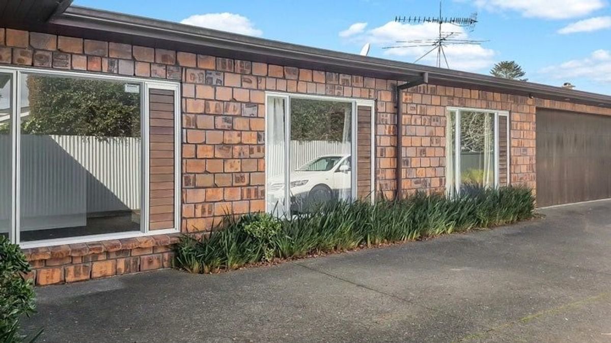 Spacious 6-Bedroom Family Home in Greenlane - Widok 2