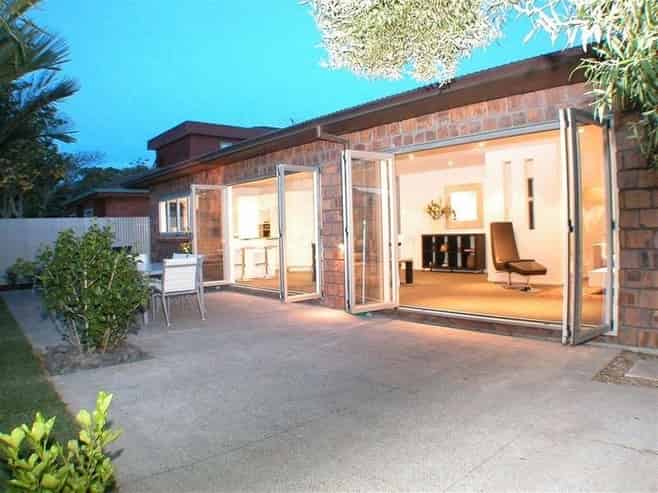 8 Derry Street, Greenlane