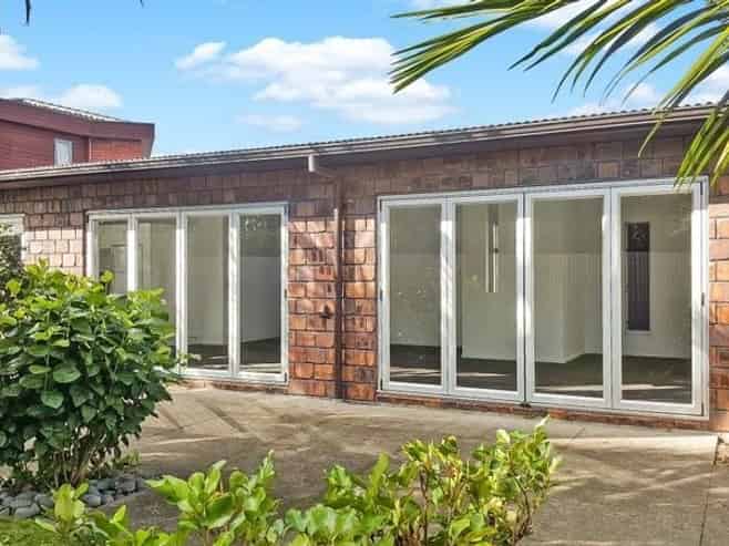 8 Derry Street, Greenlane