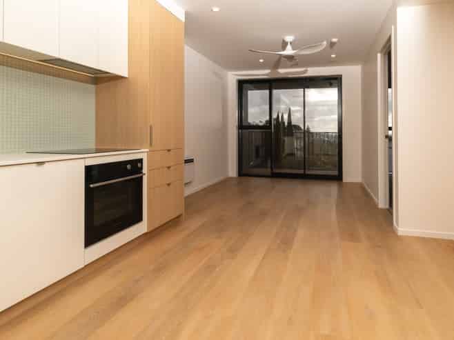 208/2 Finch Street, Morningside