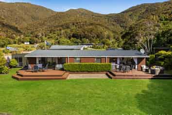 1992 Queen Charlotte Drive, Anakiwa and Surrounds
