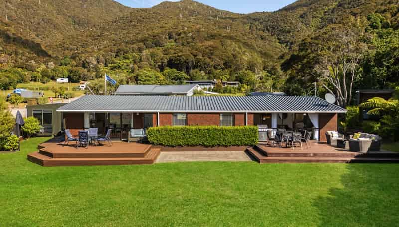 1992 Queen Charlotte Drive, Anakiwa and Surrounds