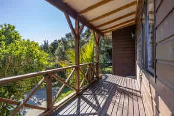 165 Lone Kauri Road, Karekare