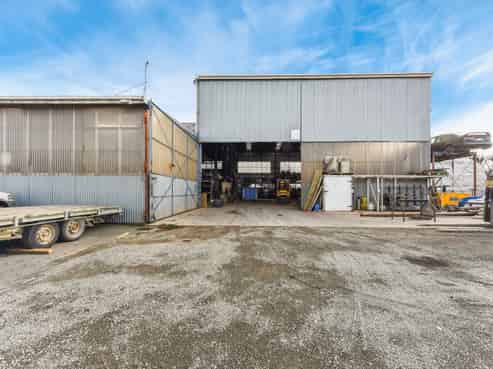 Versatile Industrial Investment in Prime Location