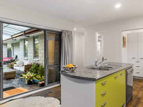 12 Charteris Rise, Riverdale