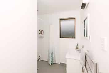 1/297 Moore Street, Ashburton