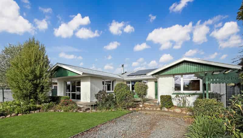 102 Elizabeth Av, Rakaia