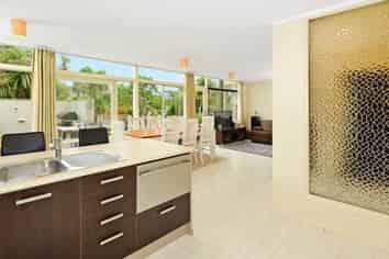 30 Mcdowell Crescent, Hillcrest