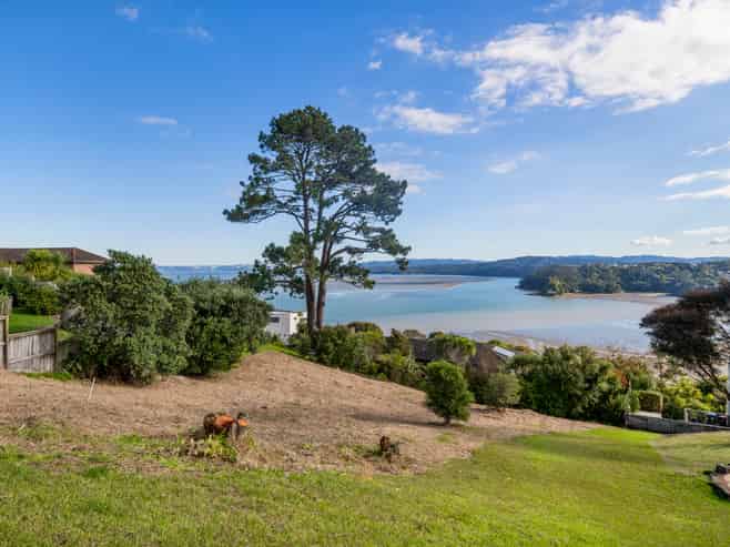 8 Marco Polo Avenue, Lynfield