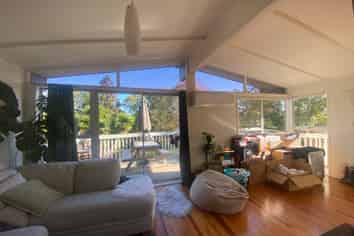 52 O'Neills Road, Waitakere