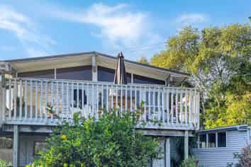 52 O'Neills Road, Waitakere