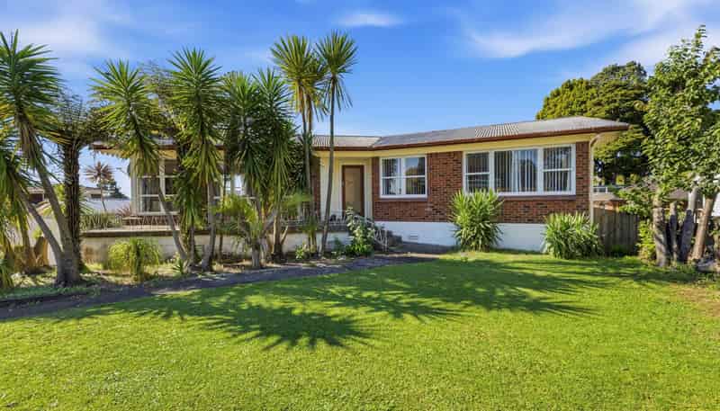 330 Great South Road, Opaheke