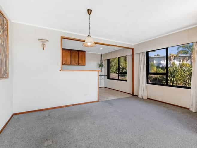 24 Tawhana Crescent, Red Beach