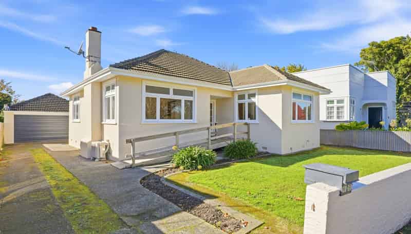 109 Anzac Parade, Whanganui East
