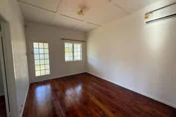 154A Lincoln Road, Henderson