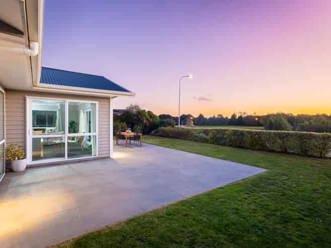 2 Bluewater Place, Paraparaumu