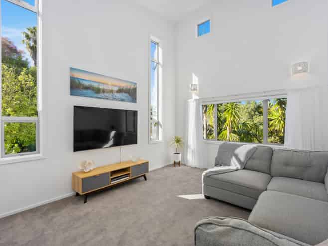 9 Kensington Terrace, Gulf Harbour