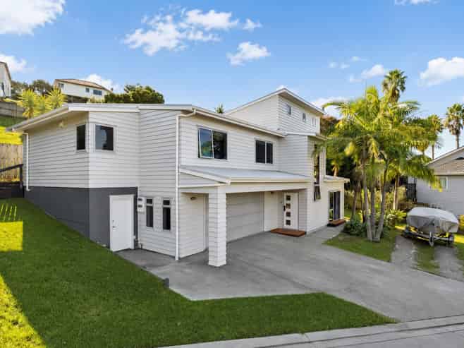 9 Kensington Terrace, Gulf Harbour