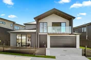 24 Streamview Way, Long Bay