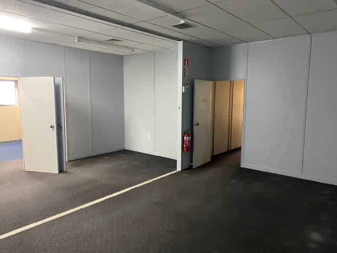 Professional First Floor Offices – Central City