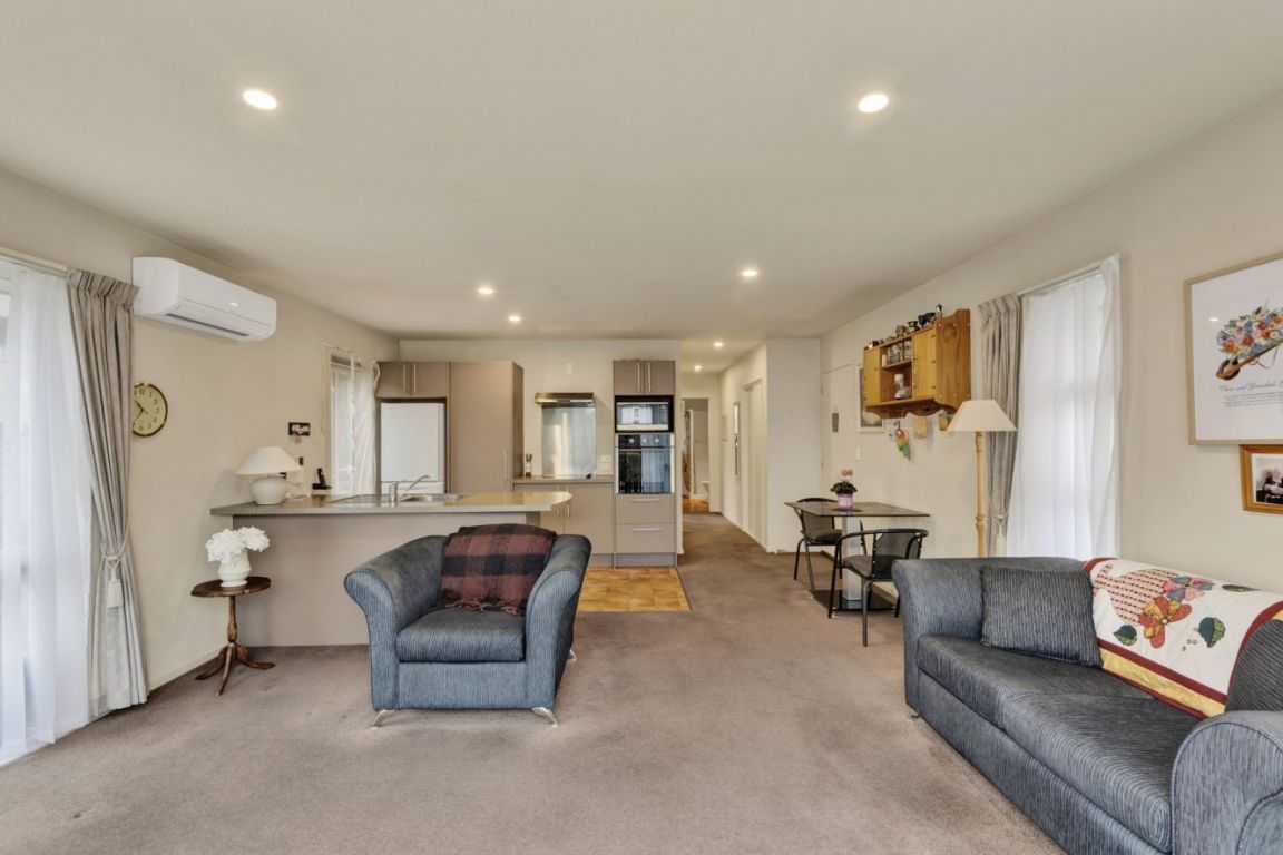 Sunny Standalone Over 60's Unit – pohled 2