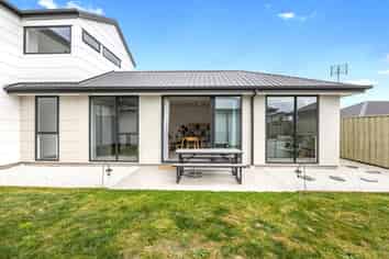 9 George West Square, Wigram