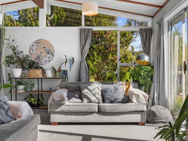 10 Hewlett Road, Massey