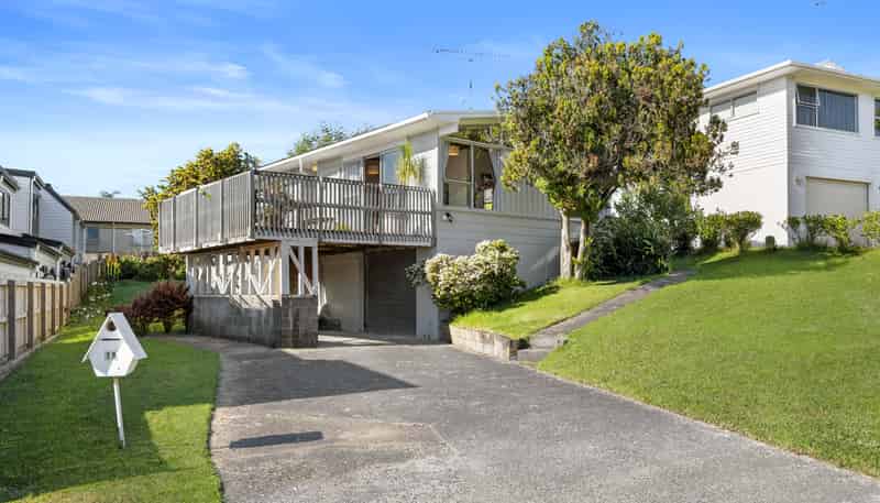 10 Hewlett Road, Massey