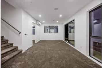 3c Tulloch Place, Conifer Grove