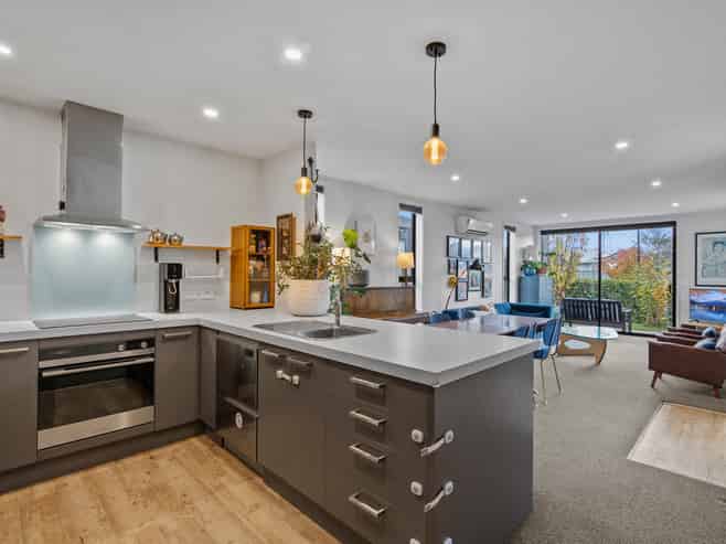 21 Coventry Crescent, Lower Shotover