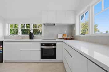 31 & 33 Princes Avenue, Three Kings