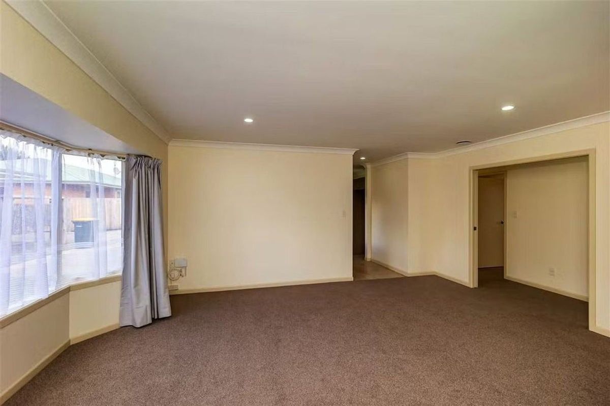 Low Maintenance Brick and Tile Home - Ansicht 5