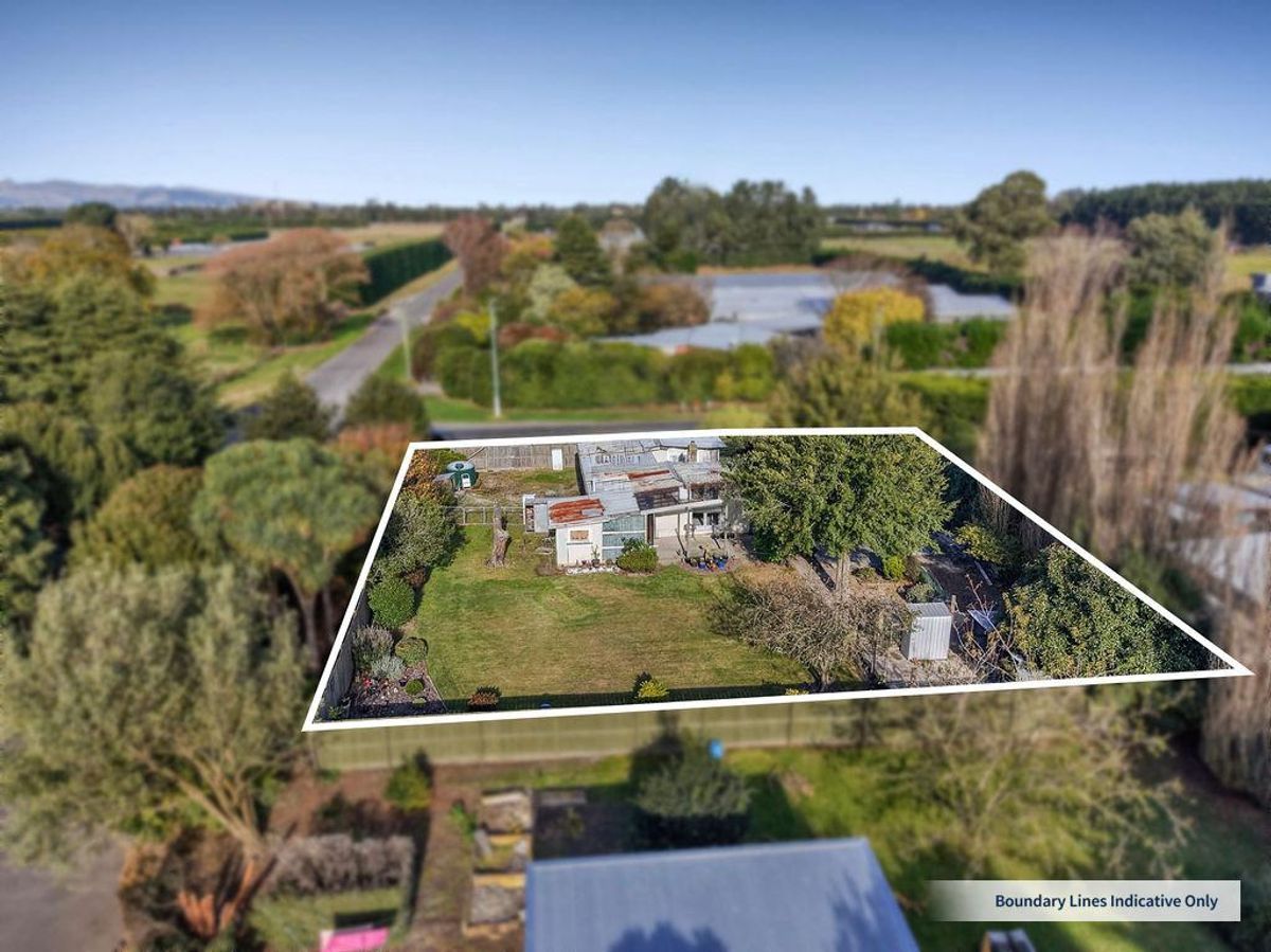 "As Is" - Calling the Builders!! - Ansicht 2