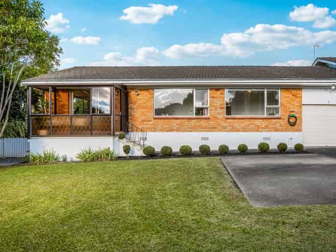 2/14 Rowan Terrace, Te Atatu South