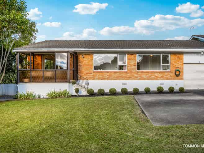 2/14 Rowan Terrace, Te Atatu South