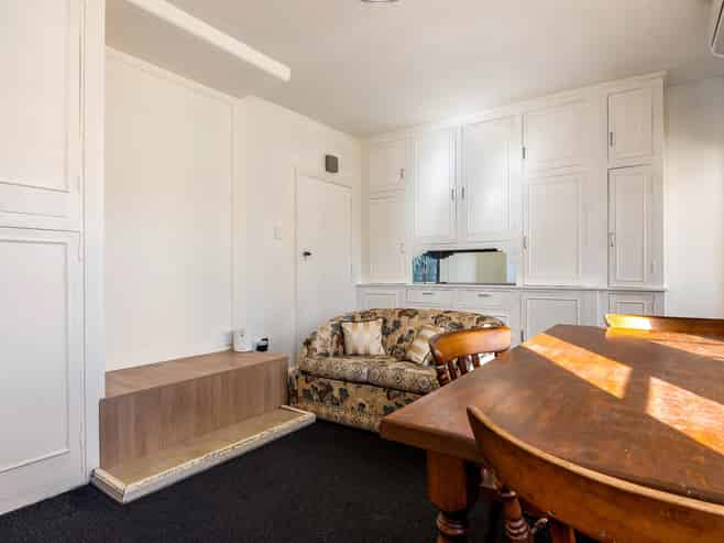193 Main North Road, Redwood