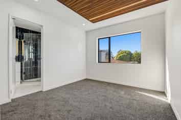 2/17 Gloaming Place, Conifer Grove