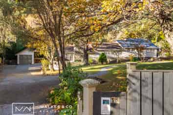 23/25 Elmslie Road, Pinehaven