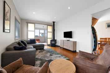 22 Downe Street, New Plymouth