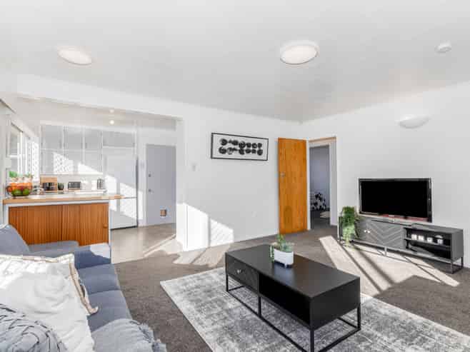 1/2 Matthews Road, Wainuiomata