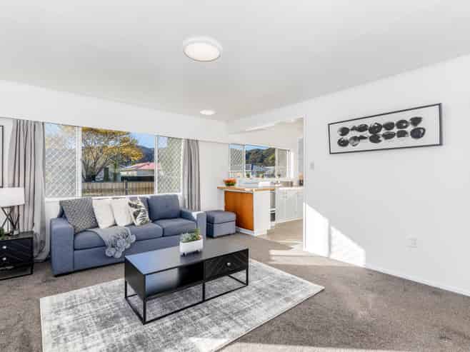 1/2 Matthews Road, Wainuiomata