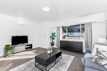 1/2 Matthews Road, Wainuiomata