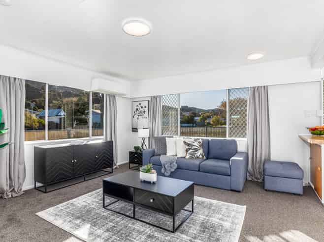 1/2 Matthews Road, Wainuiomata