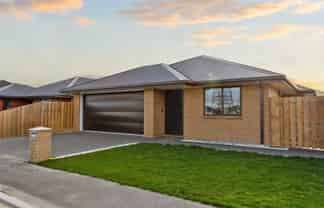 6 Trainers Lane , Yaldhurst